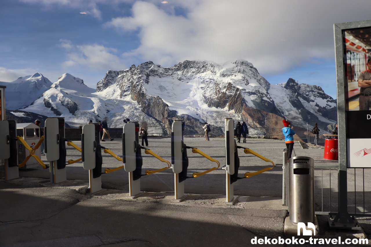 ゴルナーグラート駅の改札