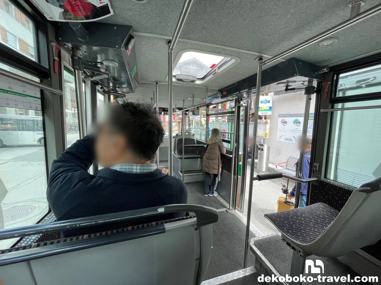 グリーンラインの車内