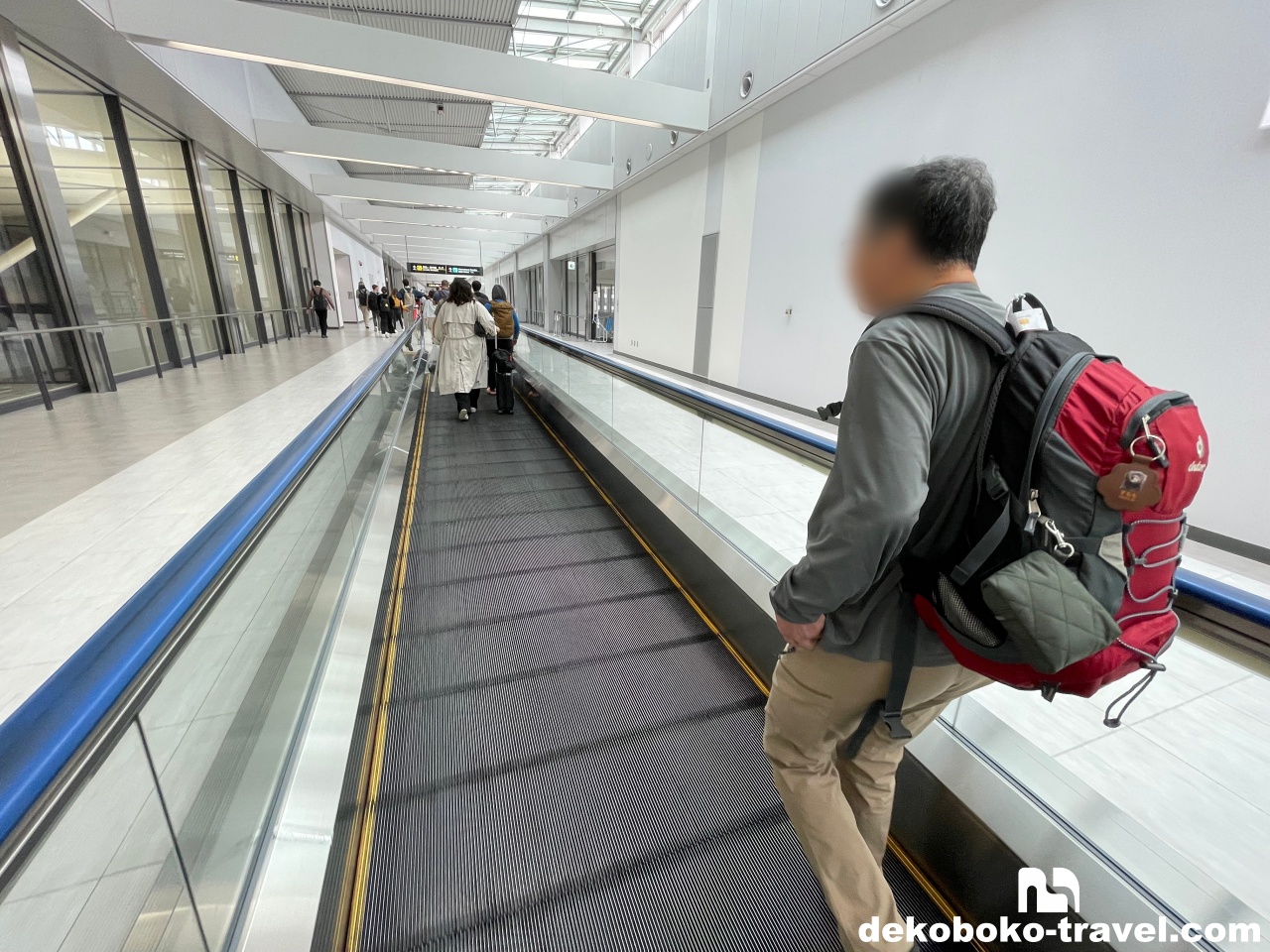 成田空港に到着